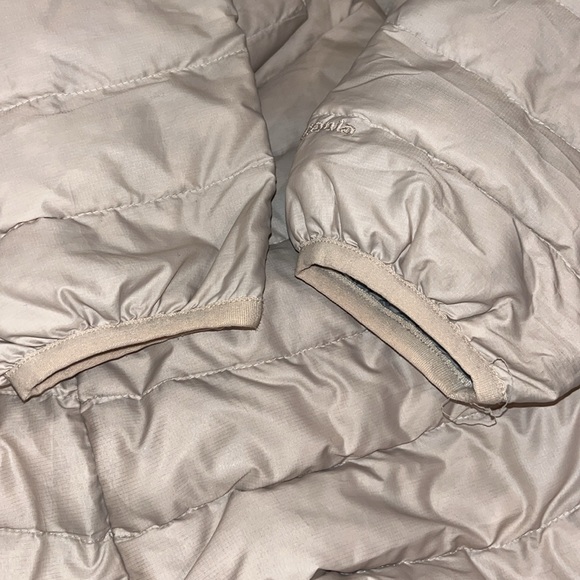 Patagonia Fiona Down Jacket Style 28355F9 - Picture 9 of 9